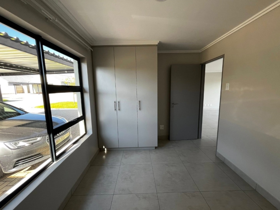 3 Bedroom Property for Sale in Pellissier Free State